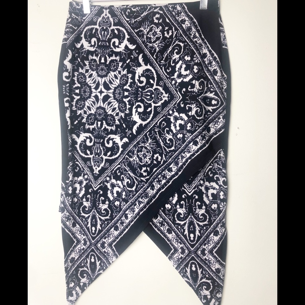 VENUS Angled Printed Midi Skirt XS